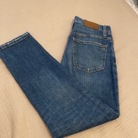 Madewell the high-rise, slim crop  boyfriend jeans. Size 25 . Style AA609 - Picture 10 of 14